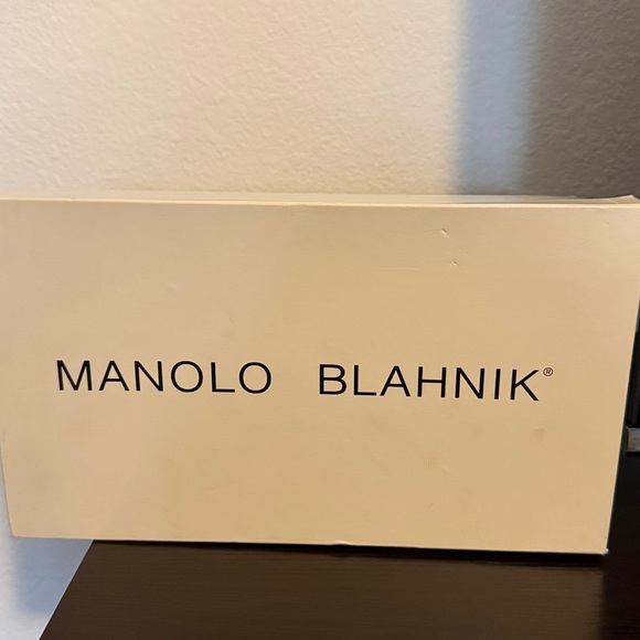 Manolo Blahnik Classic Black Satin Heels Size 40 - (US Size 10) - Picture 9 of 10